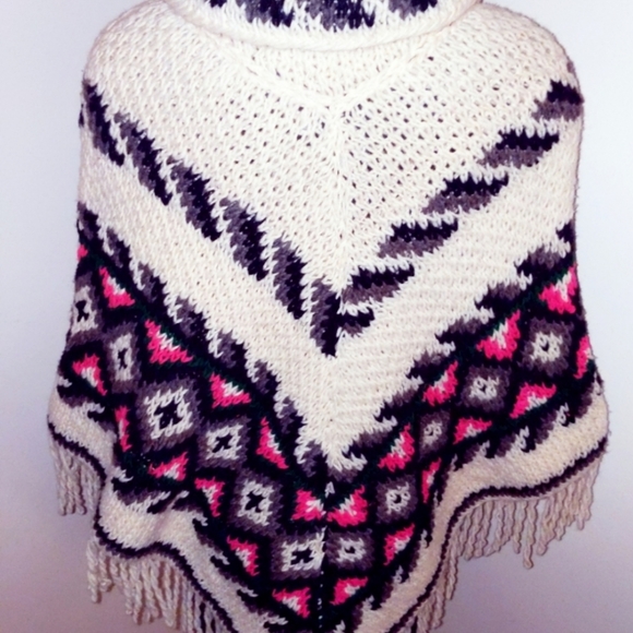 Vintage Poncho pullover - Picture 3 of 6